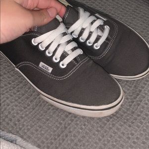 Vans off the Wall authentic lo pro grey and white